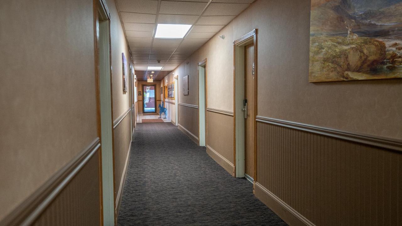 Miles City Hotel Buitenkant foto