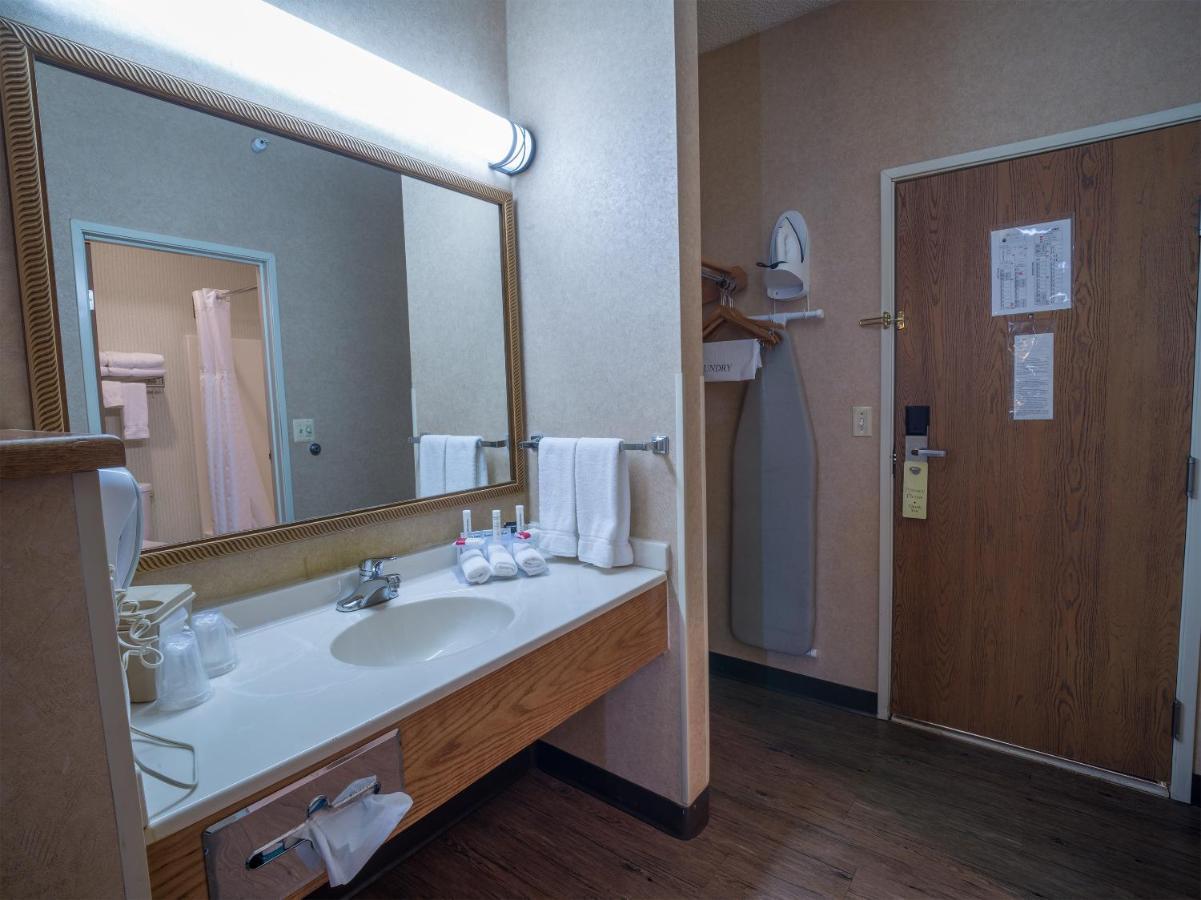 Miles City Hotel Buitenkant foto