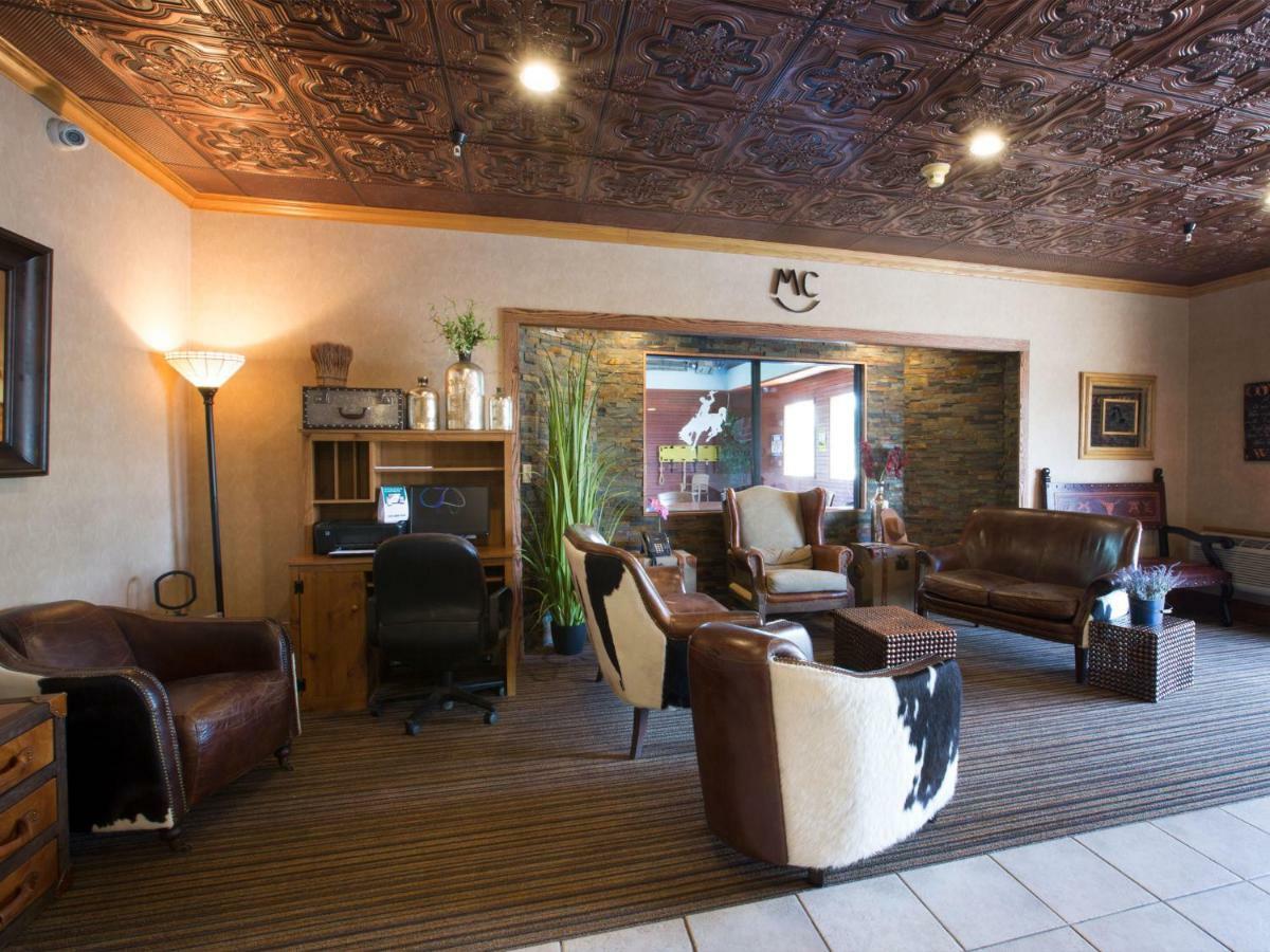 Miles City Hotel Buitenkant foto
